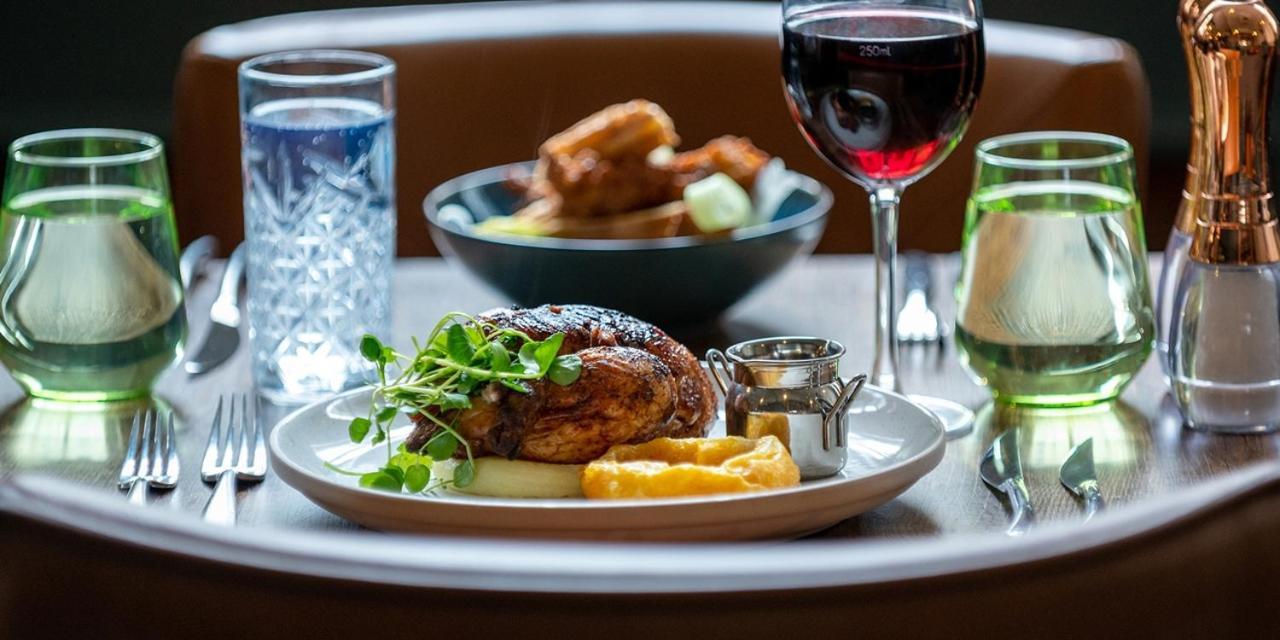 The Chequers Hotel Newbury  Zewnętrze zdjęcie