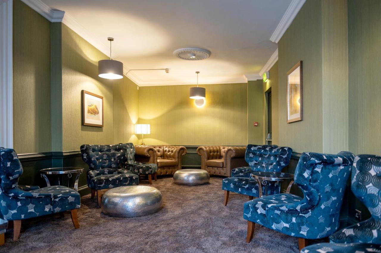 The Chequers Hotel Newbury  Zewnętrze zdjęcie