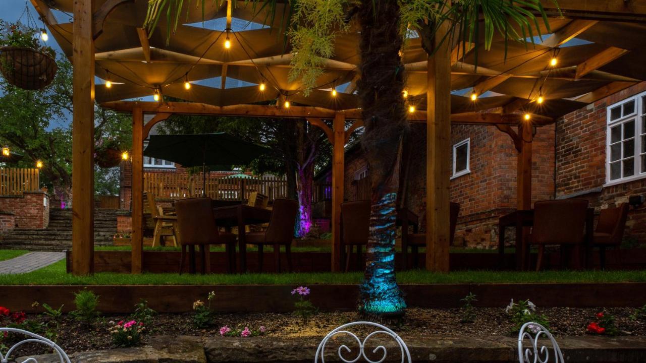 The Chequers Hotel Newbury  Zewnętrze zdjęcie