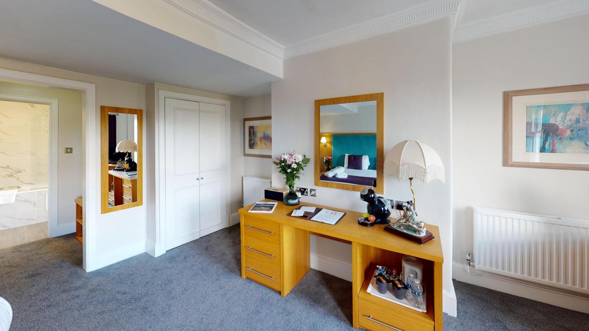 The Chequers Hotel Newbury  Zewnętrze zdjęcie